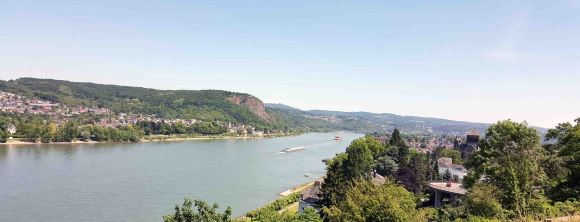 Remagen - der Rhein von oben